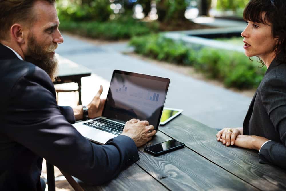 Apprentissage comportemental : apprendre à conduire un entretien avec Dialogue